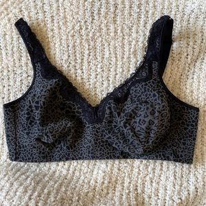 Size 44C Penningtons Intimates tshirt bra.